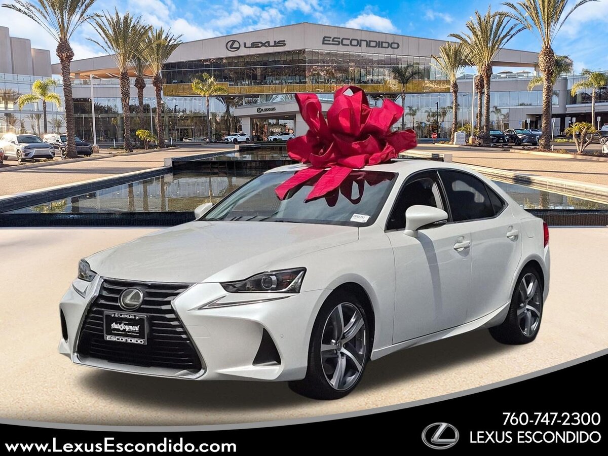 2018 Lexus IS 300 Base