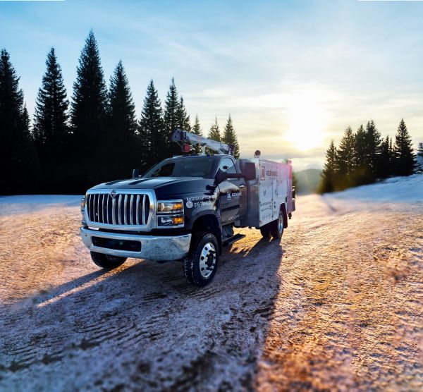 Black International CV Mobile Service Truck