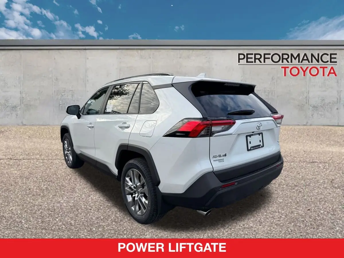 2025 Toyota RAV4 XLE Premium photo 3