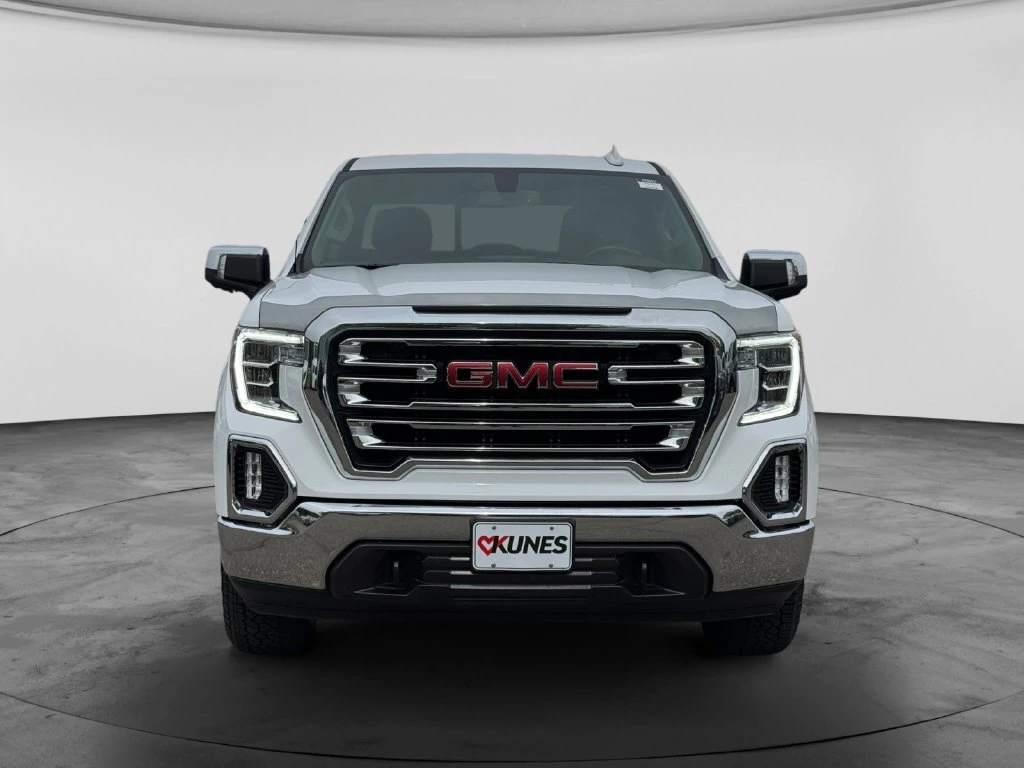 Used 2021 GMC Sierra 1500 SLT with VIN 1GTU9DEDXMZ129469 for sale in Hastings, Minnesota