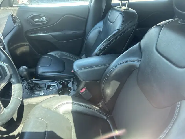 2019 Jeep Cherokee Latitude photo 7