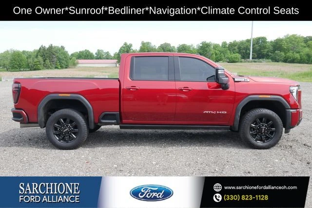 2025 GMC Sierra 4WD Crew Cab Standard Box AT4's photo