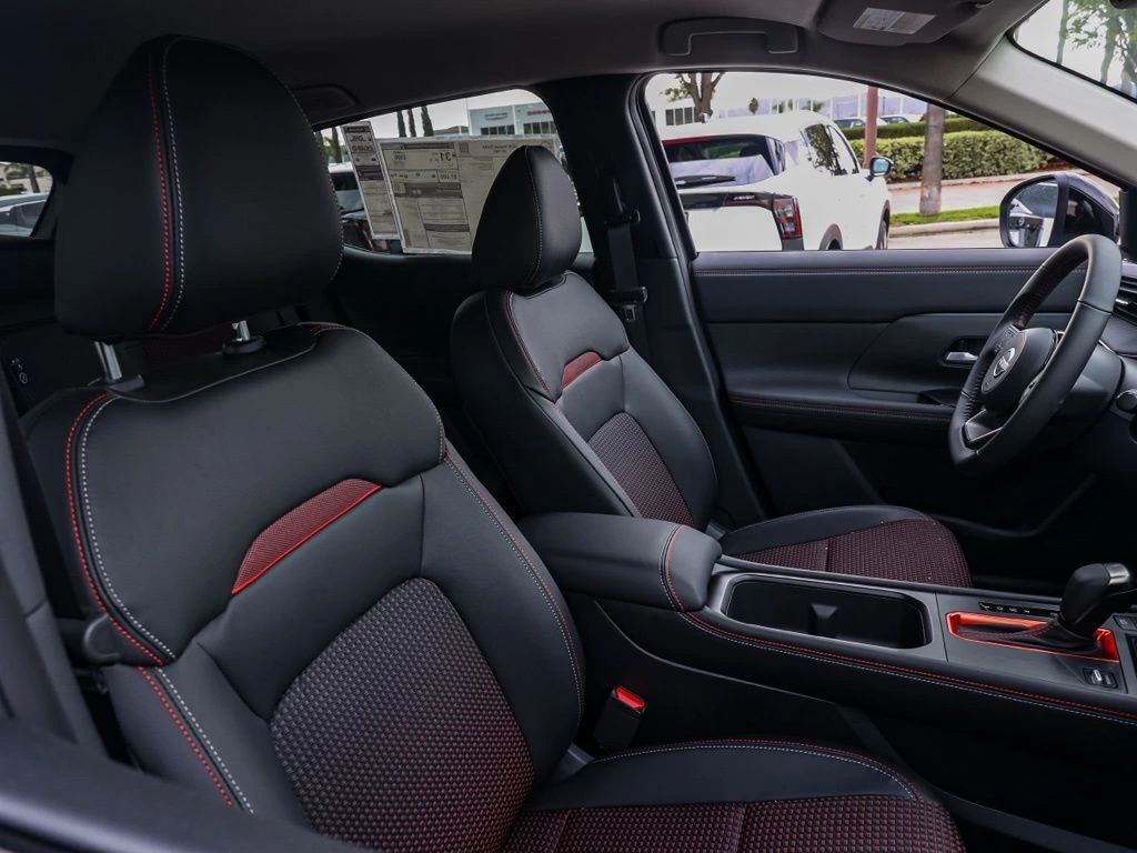 2026 Nissan KICKS SR - Photo 20
