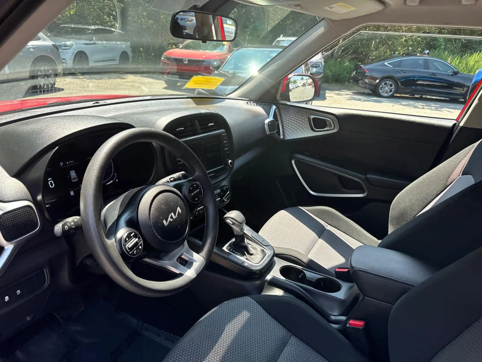 2023 Kia Soul LX photo 11