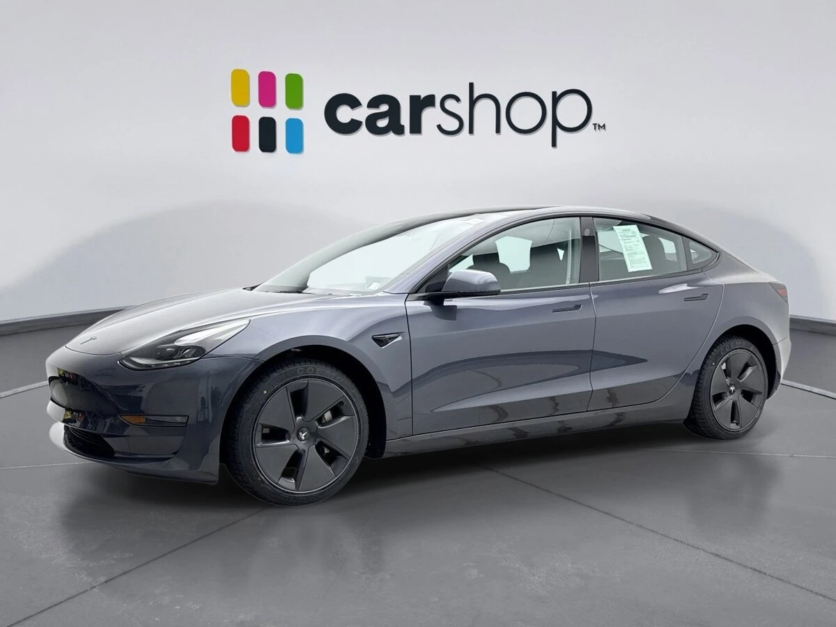 2023 Tesla Model 3 -'s photo