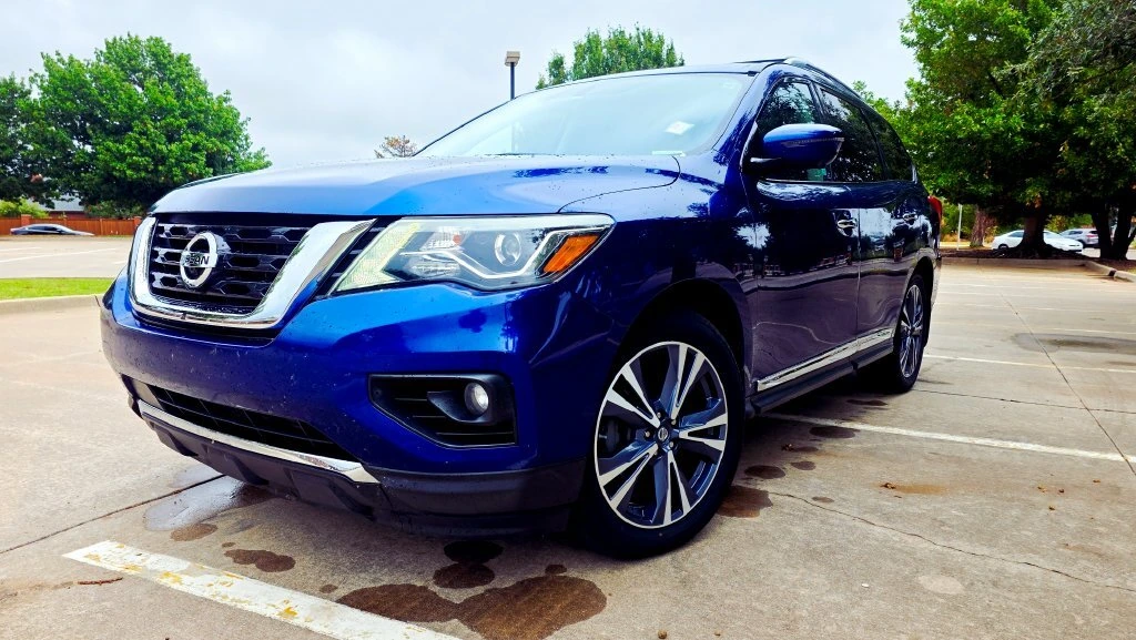 Used 2018 Nissan Pathfinder Platinum with VIN 5N1DR2MNXJC670868 for sale in Norman, OK