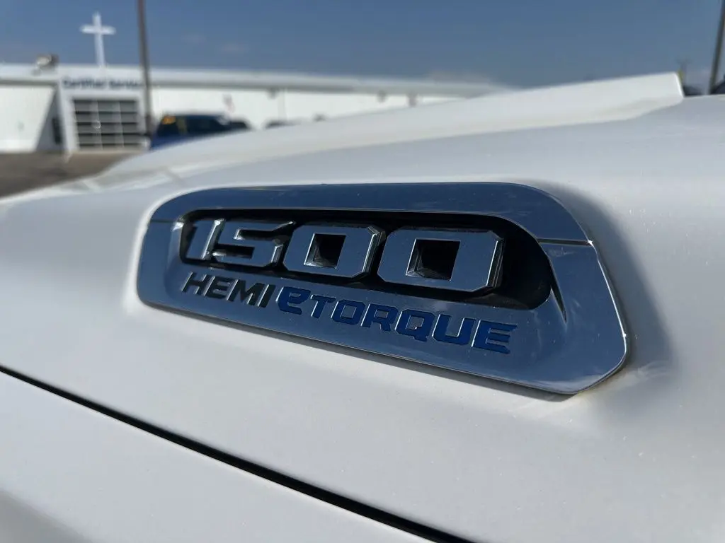 2021 Ram 1500 Limited photo 17