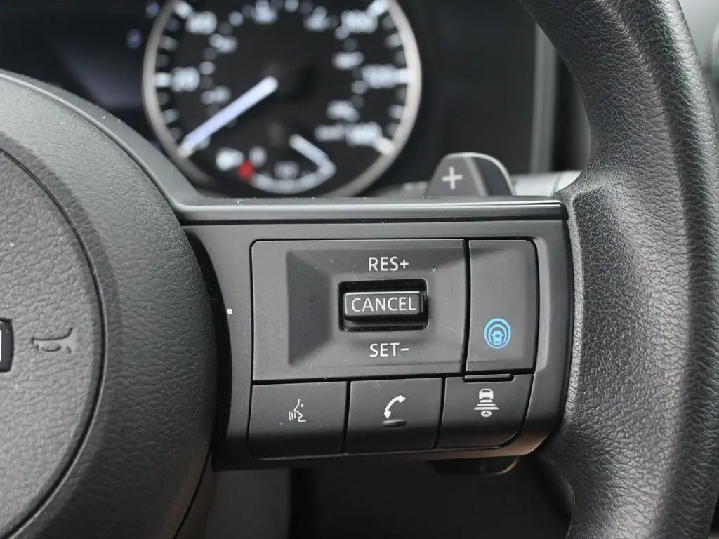 2024 Nissan Rogue SV AWD photo 8