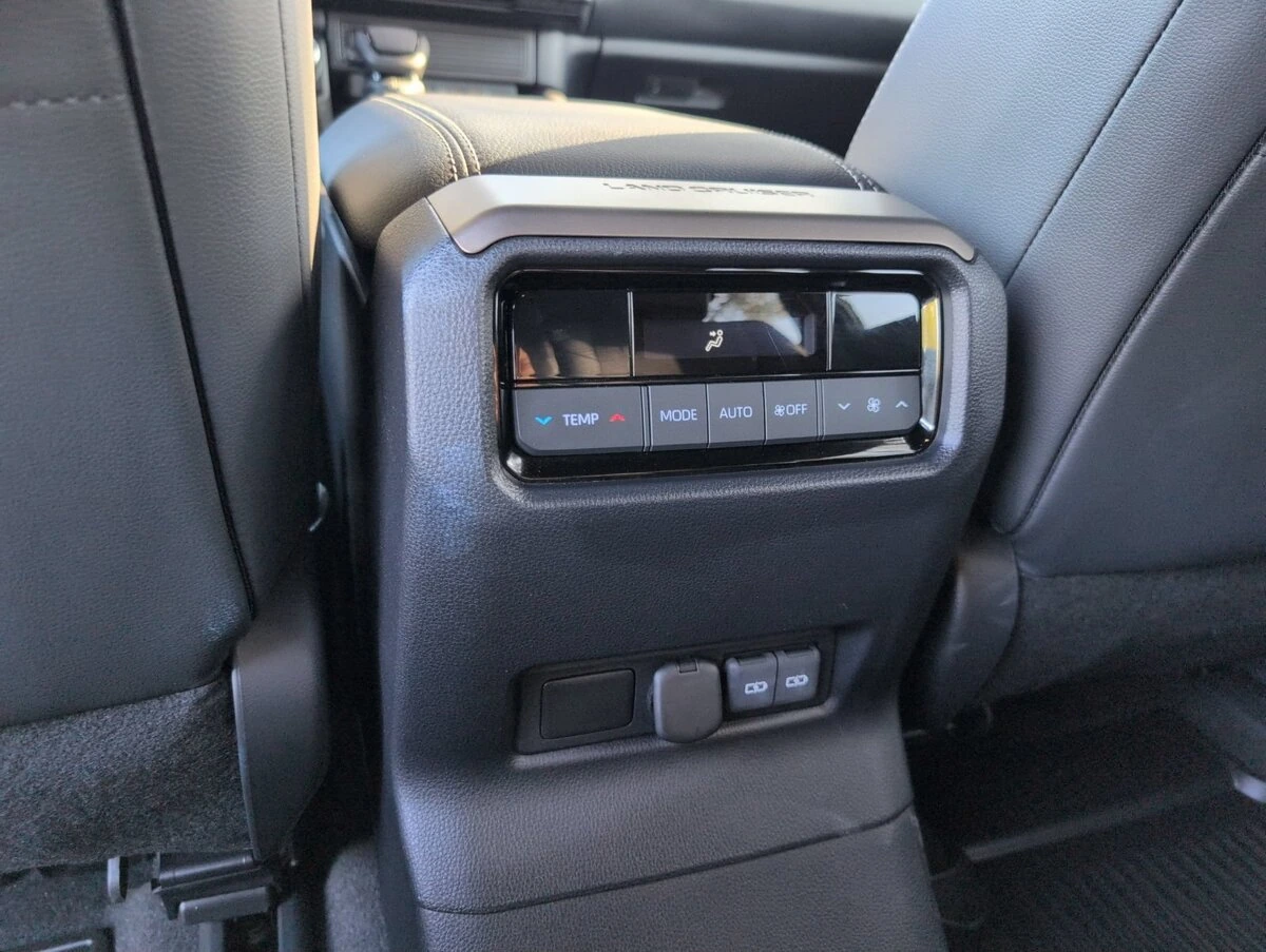 2025 Toyota Land Cruiser Base - Photo 17