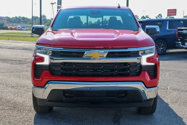2026 Chevrolet Silverado 1500 LT1 photo 2