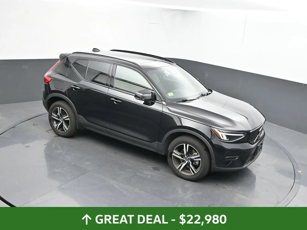 2024 Volvo - image 35