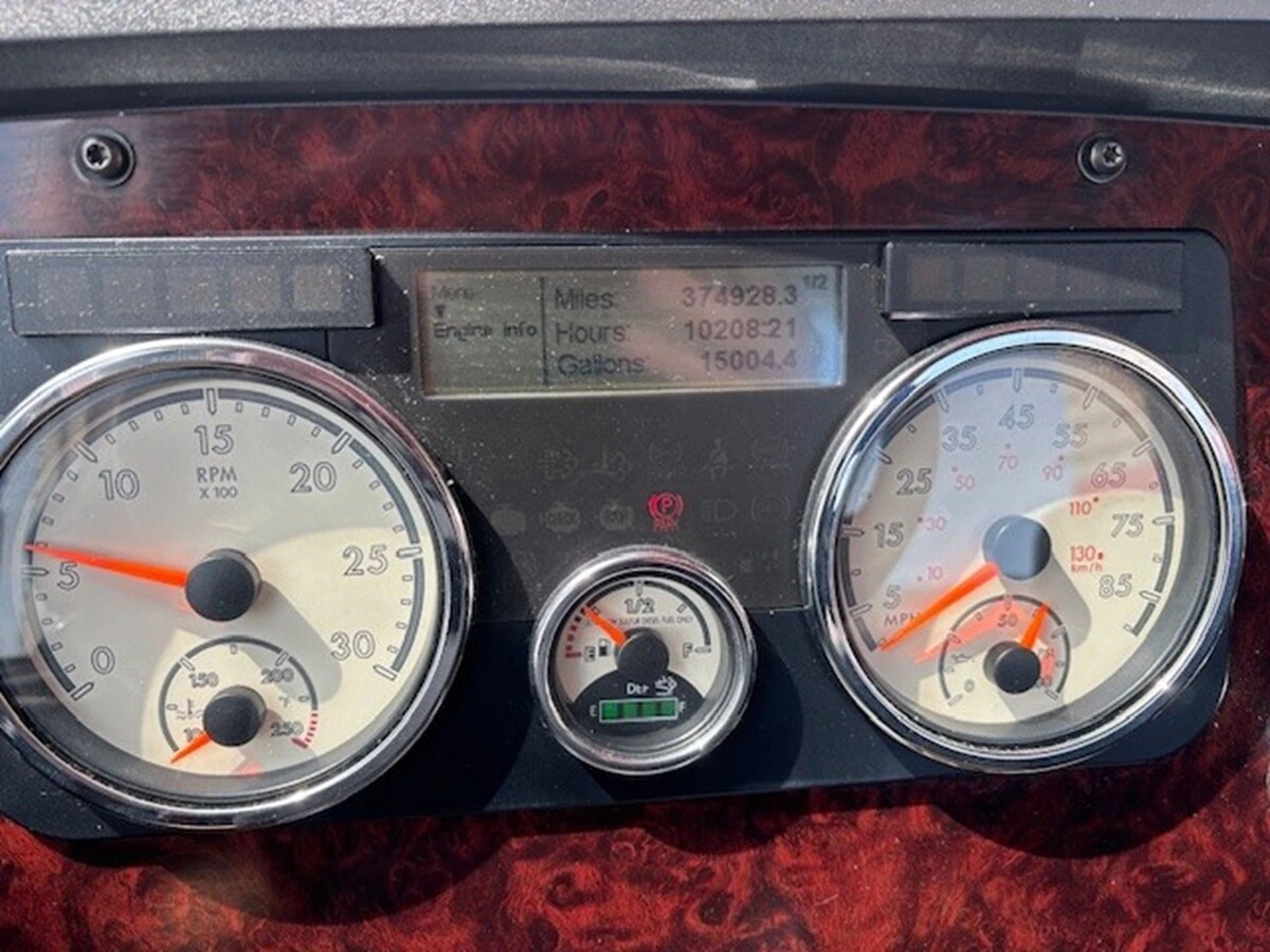 2021 Freightliner 122SD - image 14