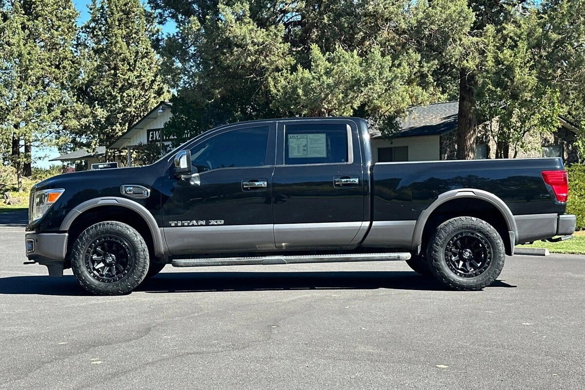 2017 Nissan Titan XD Platinum Reserve - Photo 7