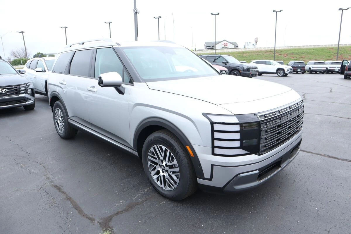 2026 Hyundai Palisade SEL Premium 7 Passenger AWD's photo