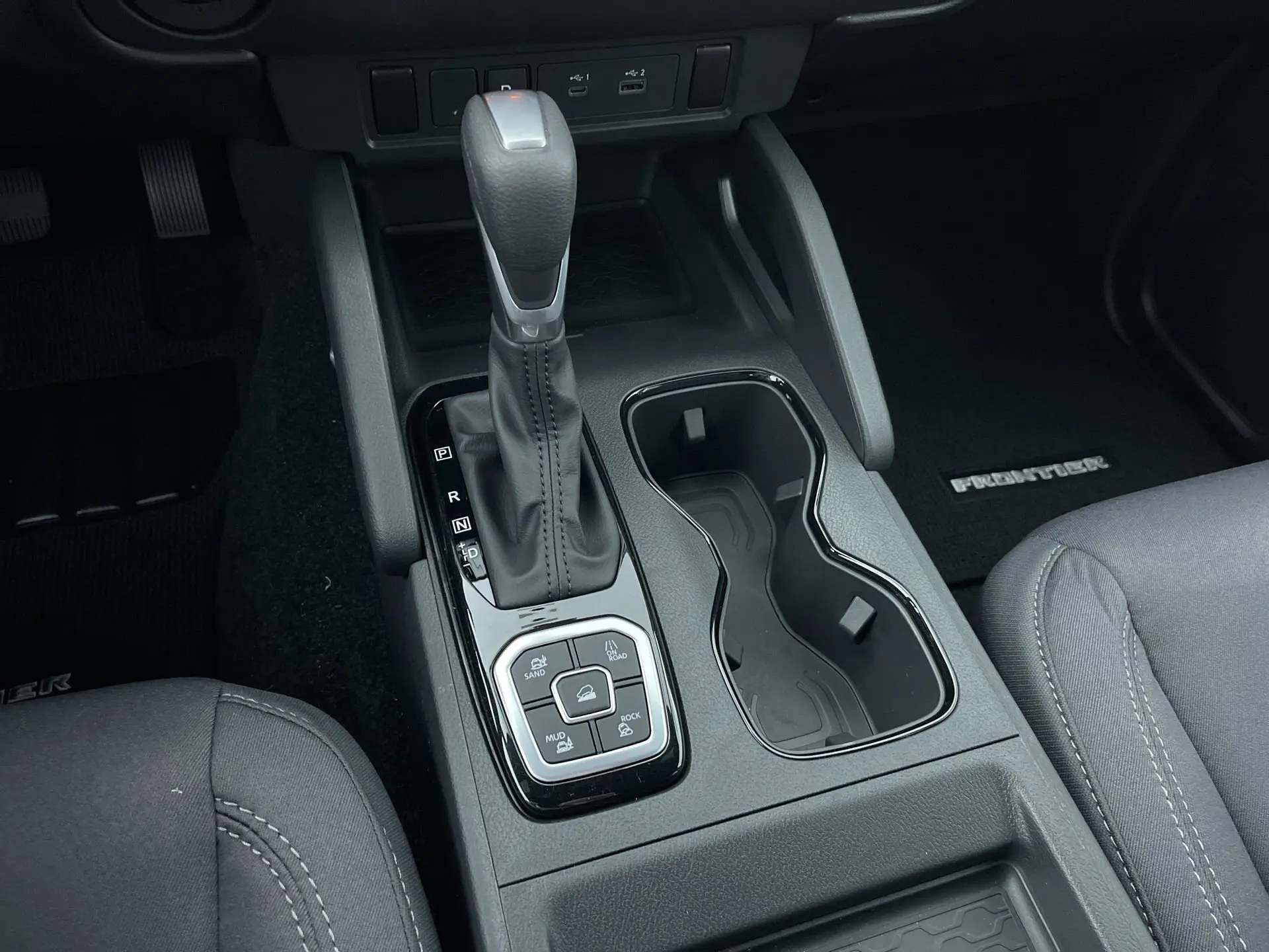 2026 Nissan Frontier Crew Cab SV photo 17