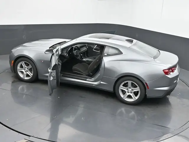 2023 Chevrolet Camaro 1LT photo 52
