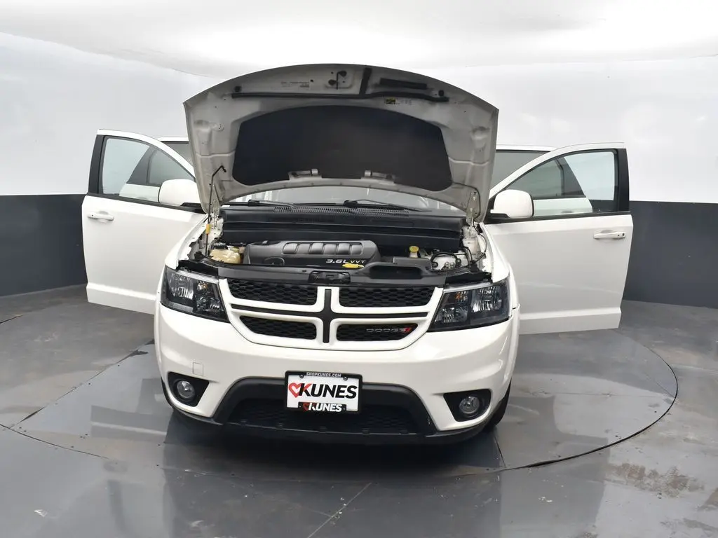 2015 Dodge Journey R/T photo 45