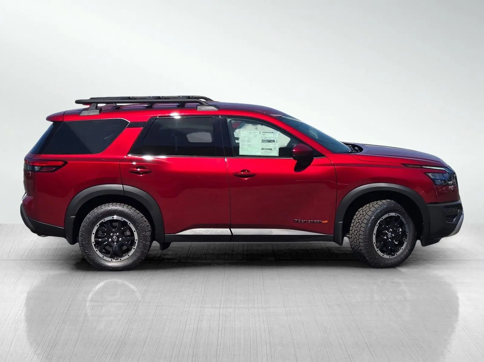 2025 Nissan Pathfinder Rock Creek photo 3