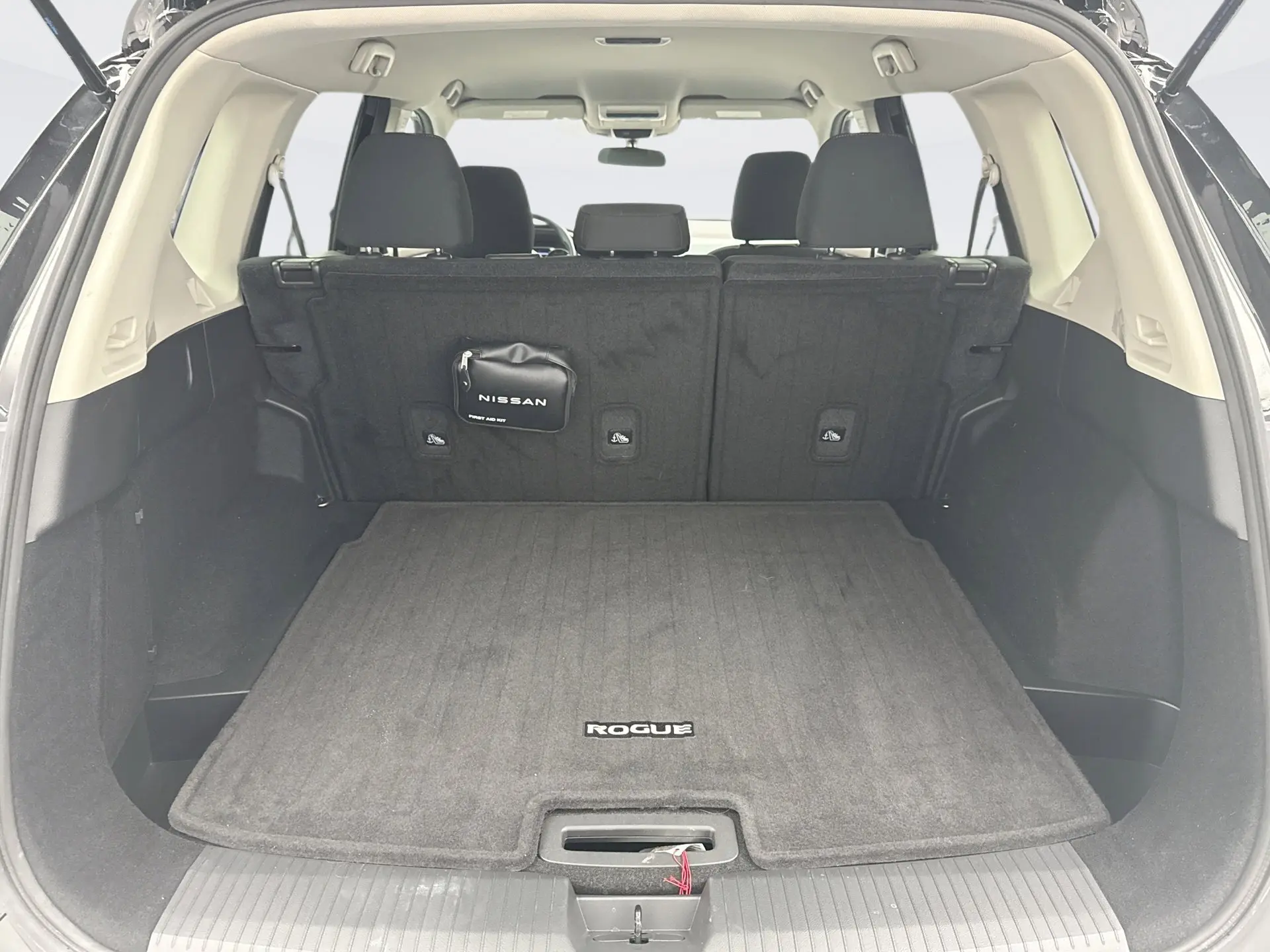 2023 Nissan Rogue S photo 17
