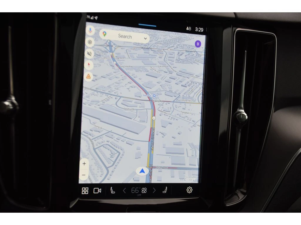 2025 Volvo - image 22