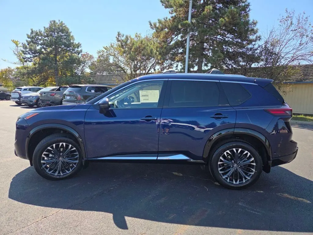 2026 Nissan Rogue Platinum photo 10