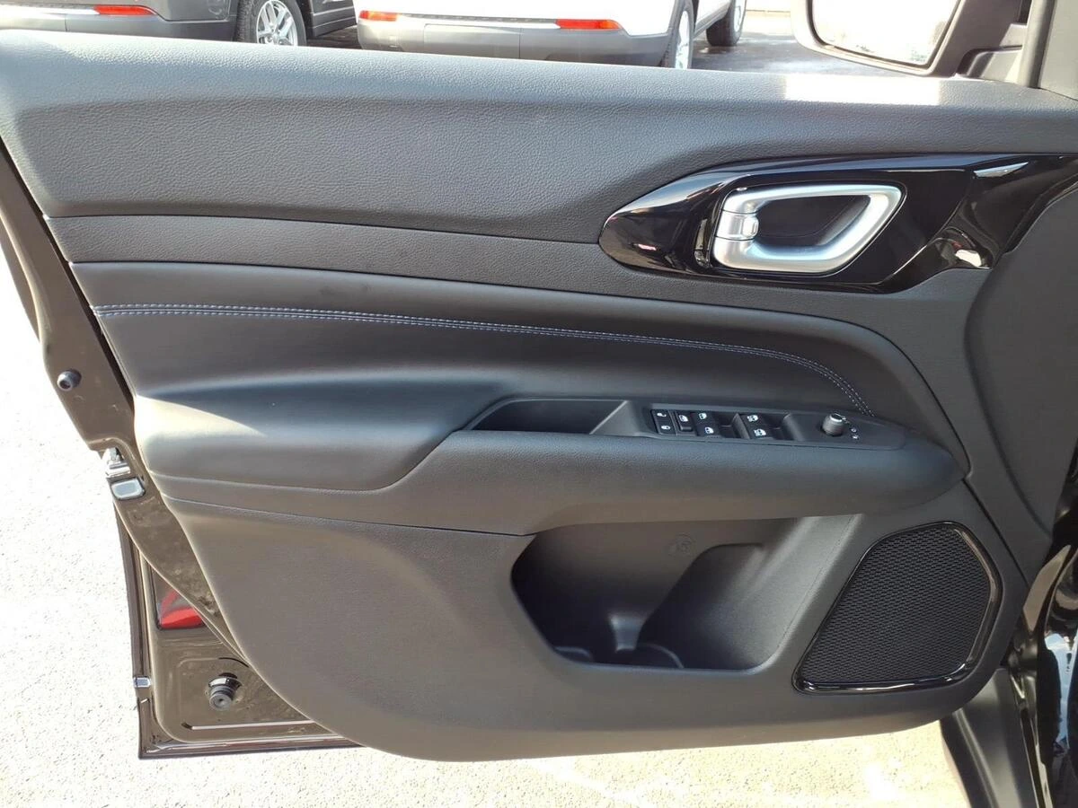 2026 Jeep Compass Latitude Altitude - Photo 7