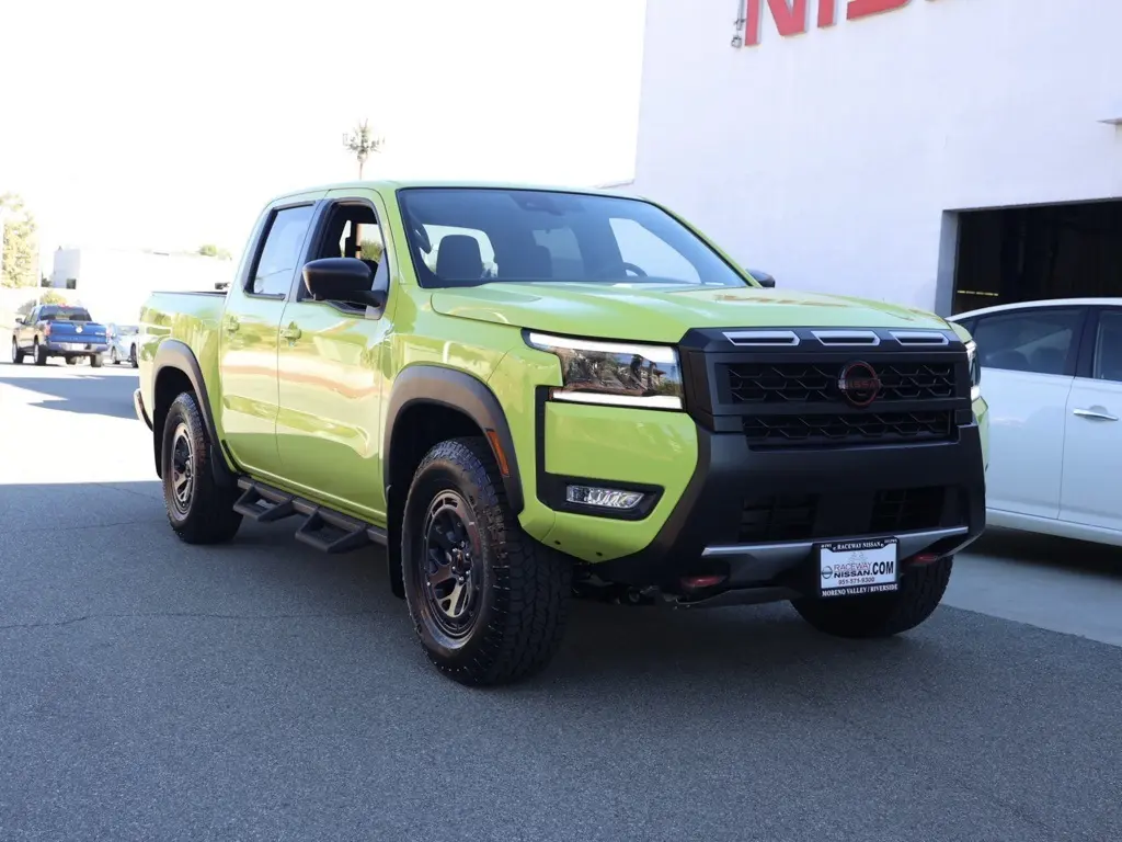 2026 Nissan Frontier PRO-4X's photo