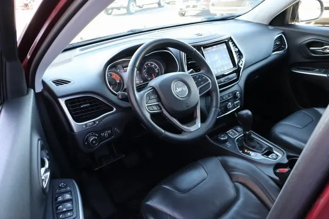 2019 Jeep Cherokee Limited photo 11