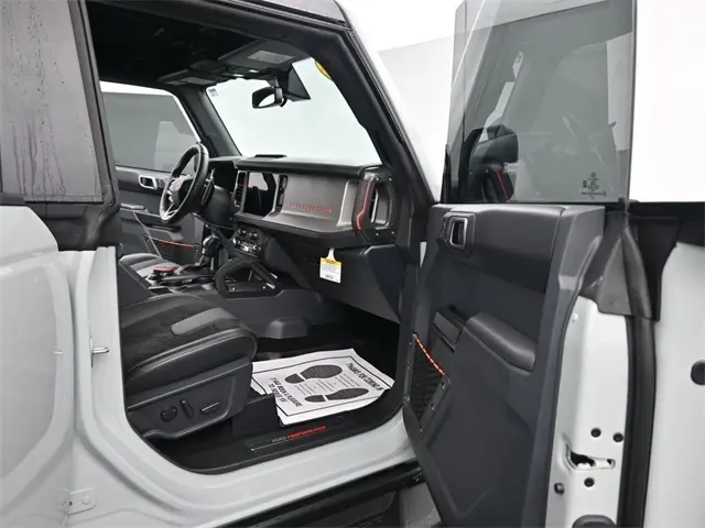 2024 Ford Bronco Raptor photo 10