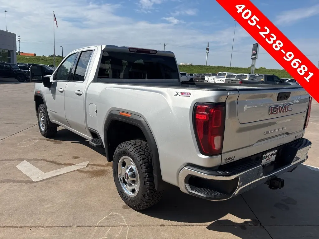 2022 Gmc Sierra 2500 HD SLE photo 5