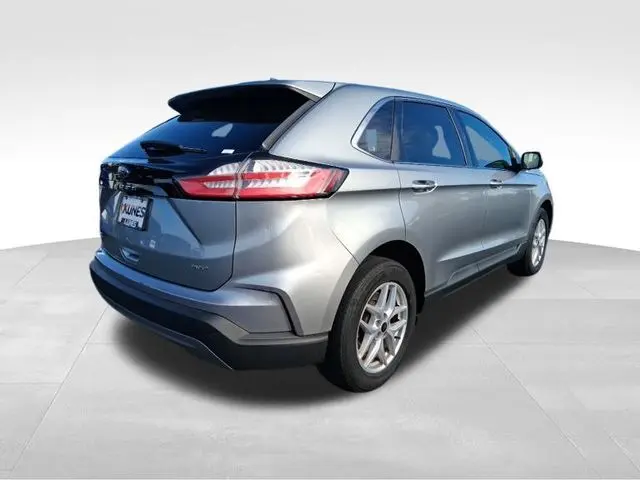 2024 Ford Edge SEL photo 4