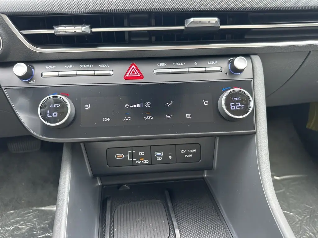 2026 Hyundai Sonata SEL Sport photo 29