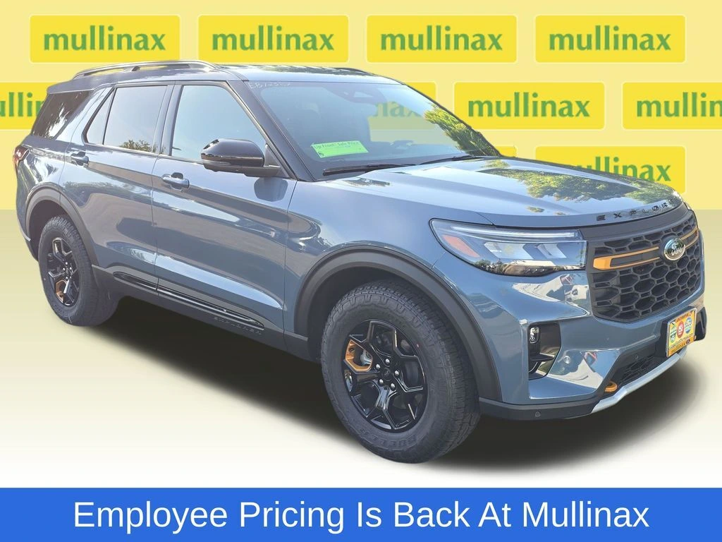 2026 Ford Explorer Tremor 4WD's photo