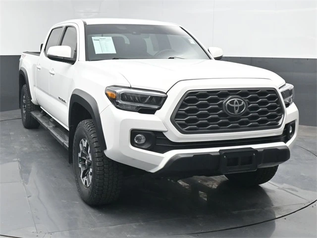 2023 Toyota Tacoma TRD Off Road's photo