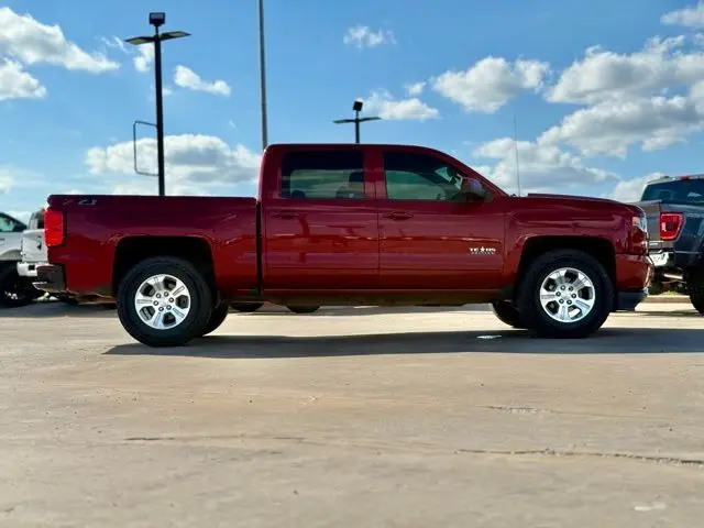 2018 Chevrolet Silverado 1500 LT2 photo 5