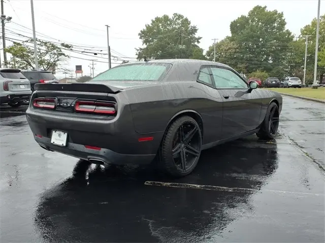 2015 Dodge Challenger SXT photo 22