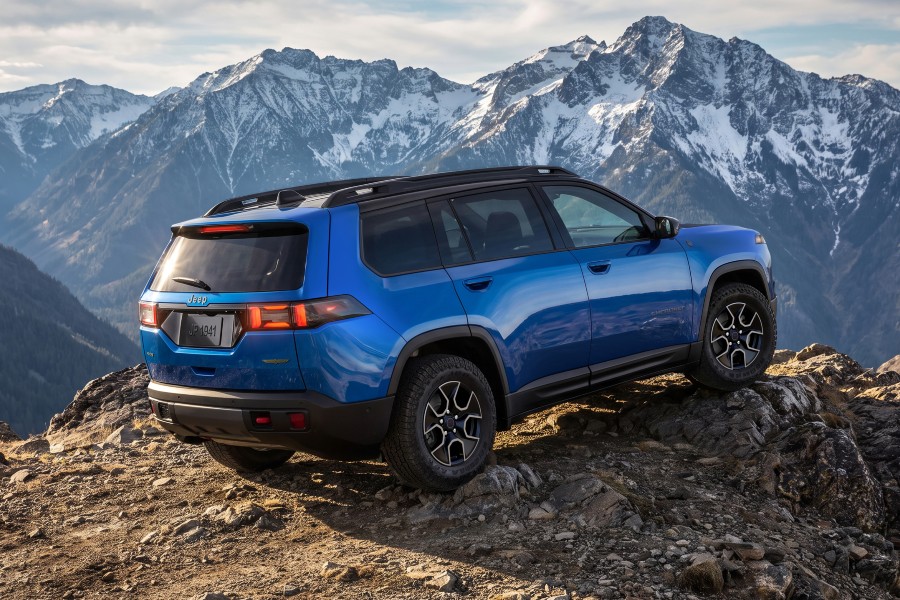 2027 Jeep Cherokee Trailhawk Exterior Passenger Side Rear Profile
