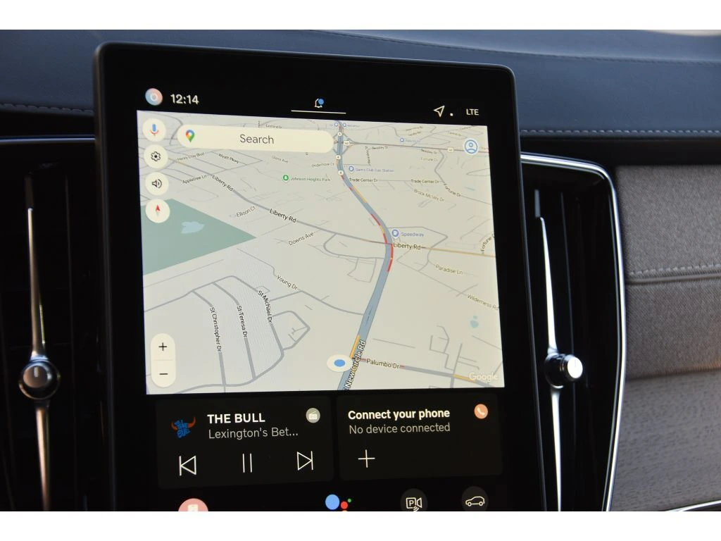 2026 Volvo - image 21