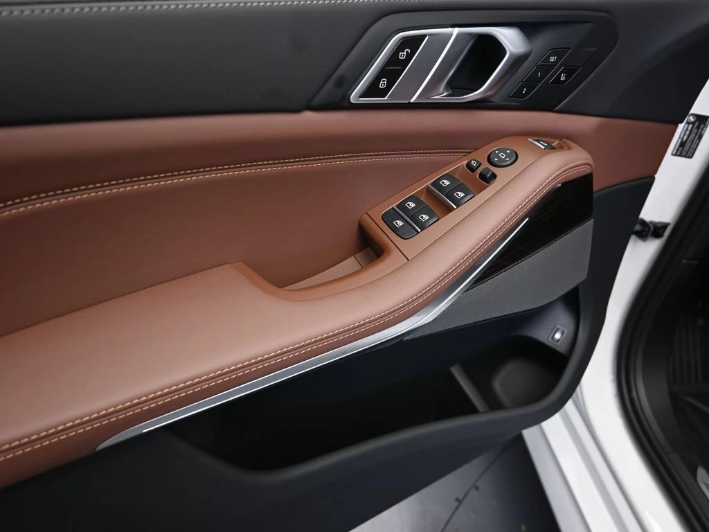 2026 BMW X5 50e - Photo 11