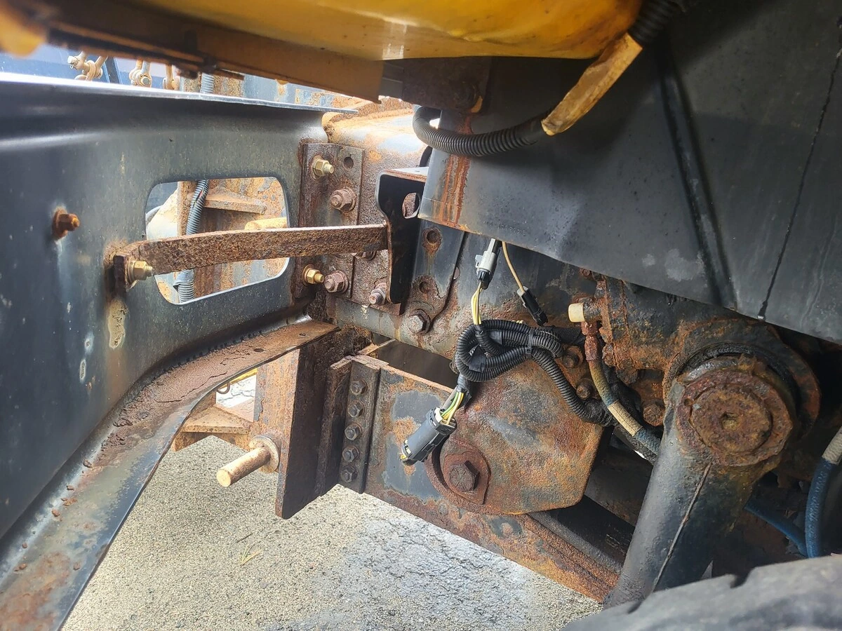 2005 International - image 31