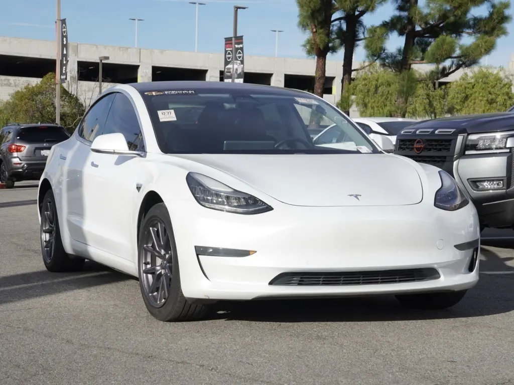 2019 Tesla Model 3 Base