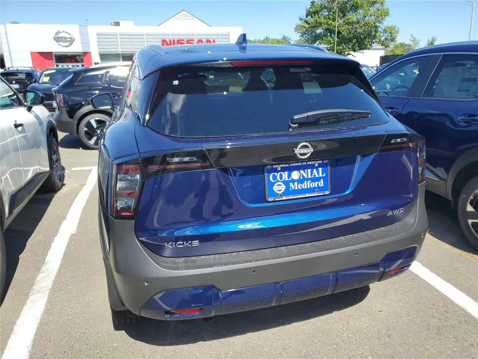 2025 Nissan Kicks SV photo 6