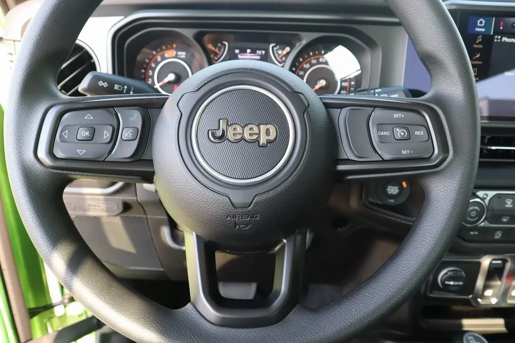 2025 Jeep Wrangler Sport photo 3