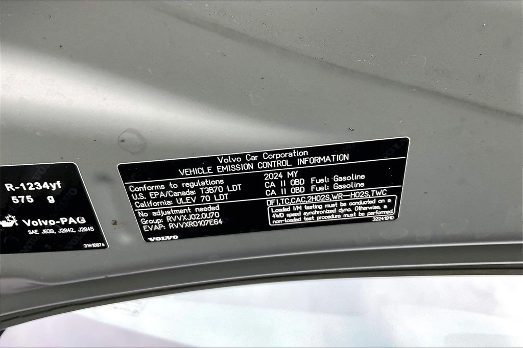 2024 Volvo - image 31