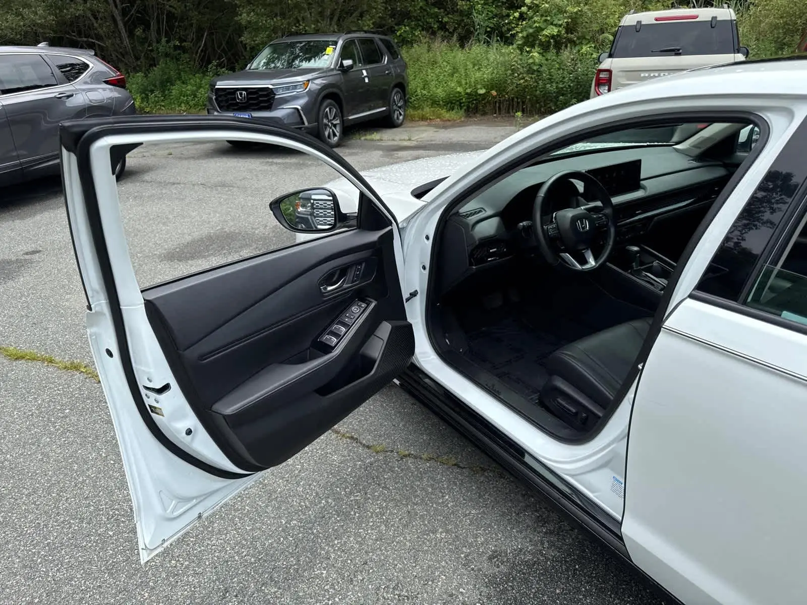 2023 Honda Accord Hybrid Touring photo 9