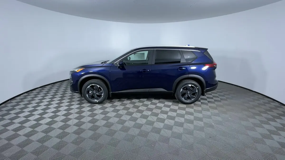 2026 Nissan Rogue AWD SV photo 4