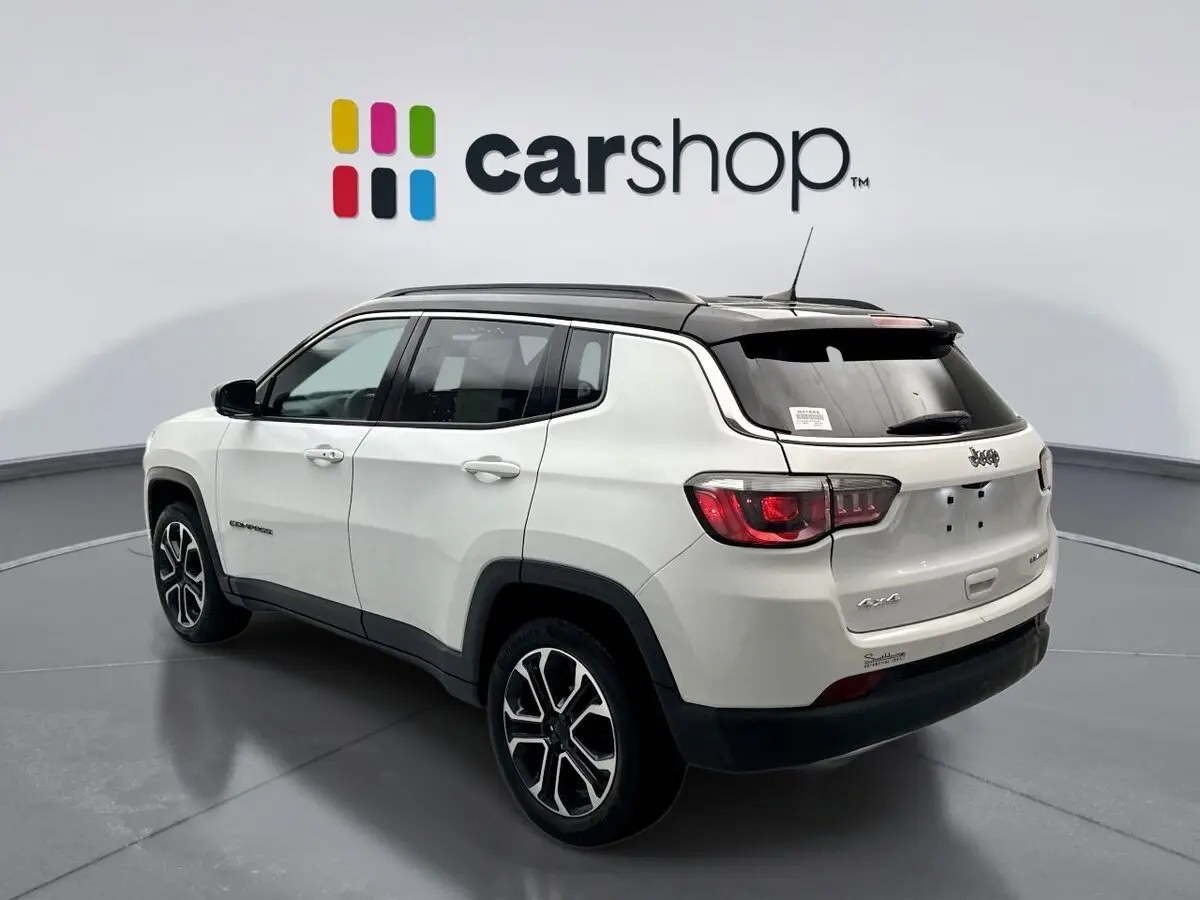 2023 Jeep Compass Limited photo 2