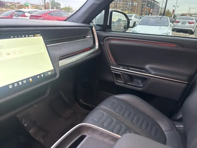 2023 Rivian R1T Launch Edition photo 20