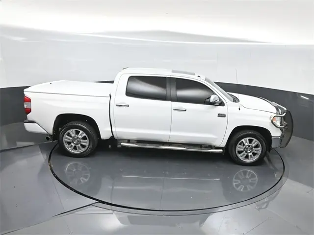 2016 Toyota Tundra Platinum photo 38