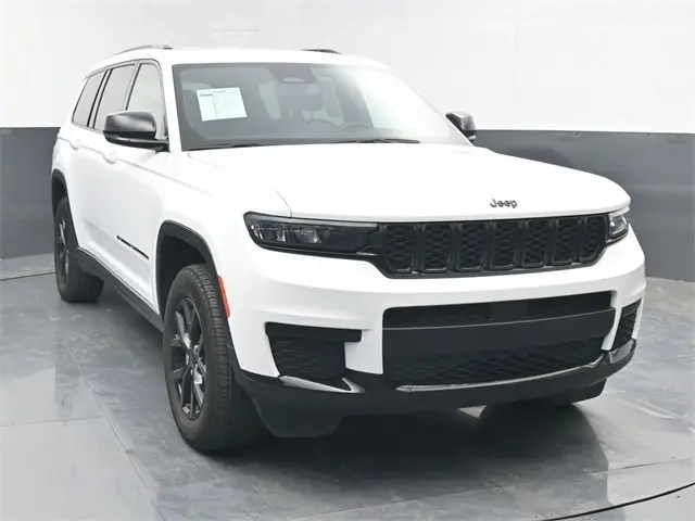 2024 Jeep Grand Cherokee L Altitude's photo